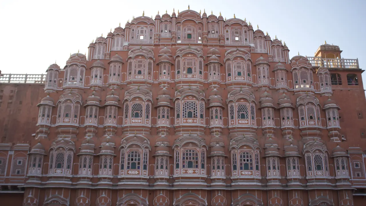 Jaipur: A Kaleidoscope of Color, Culture, and Crowned Heritage